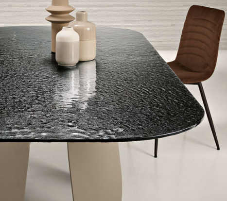 ΤΡΑΠΕΖΑΡΙΑ MAYA 210/240