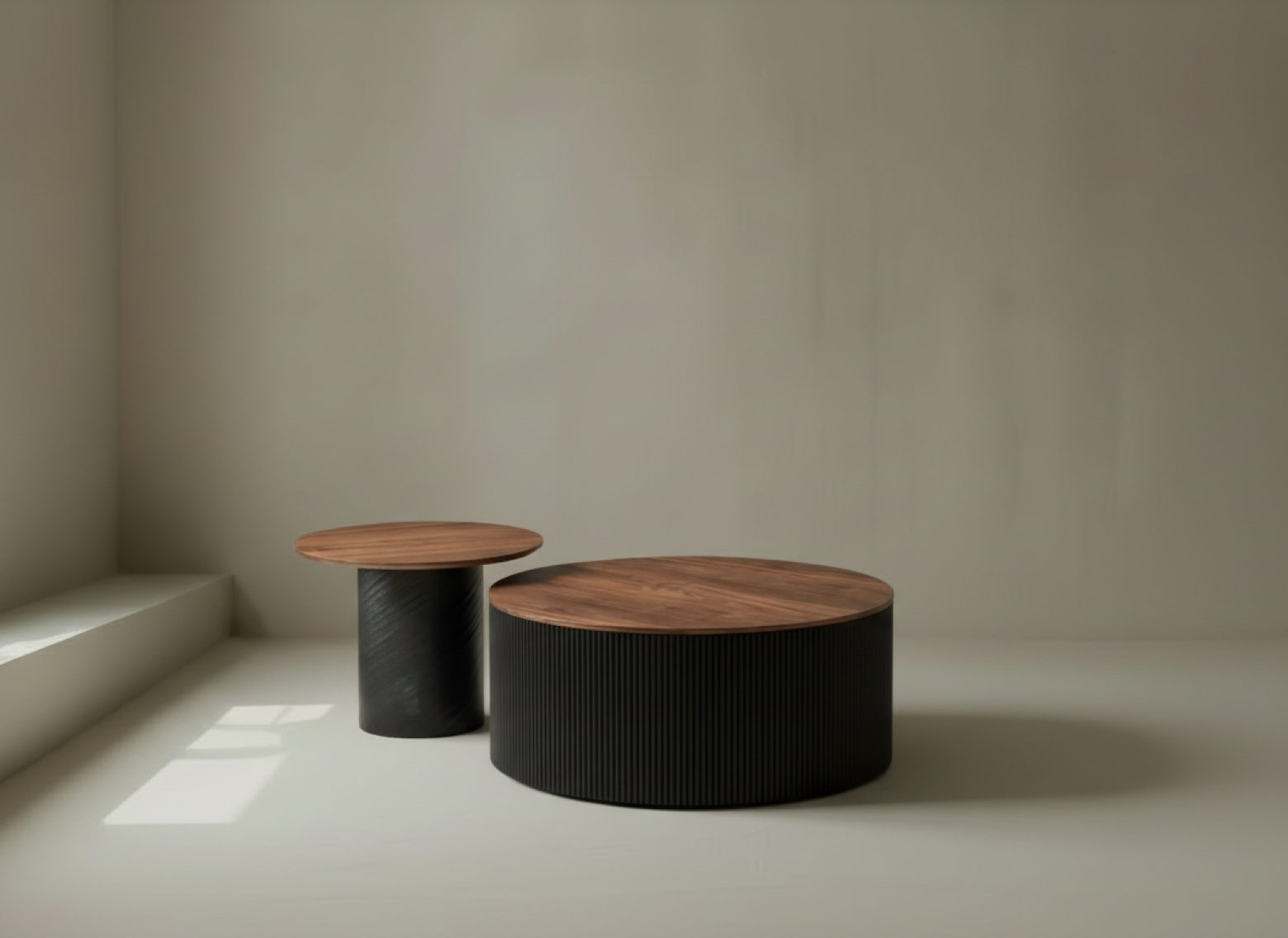 ΤΡΑΠΕΖΑΚΙ ΜΕΣΗΣ RIGA & ROCK