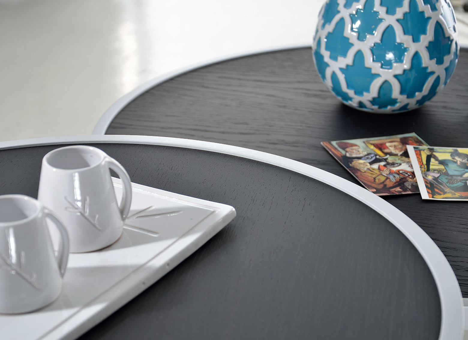 ΤΡΑΠΕΖΑΚΙ ΣΑΛΟΝΙΟΥ CROWN