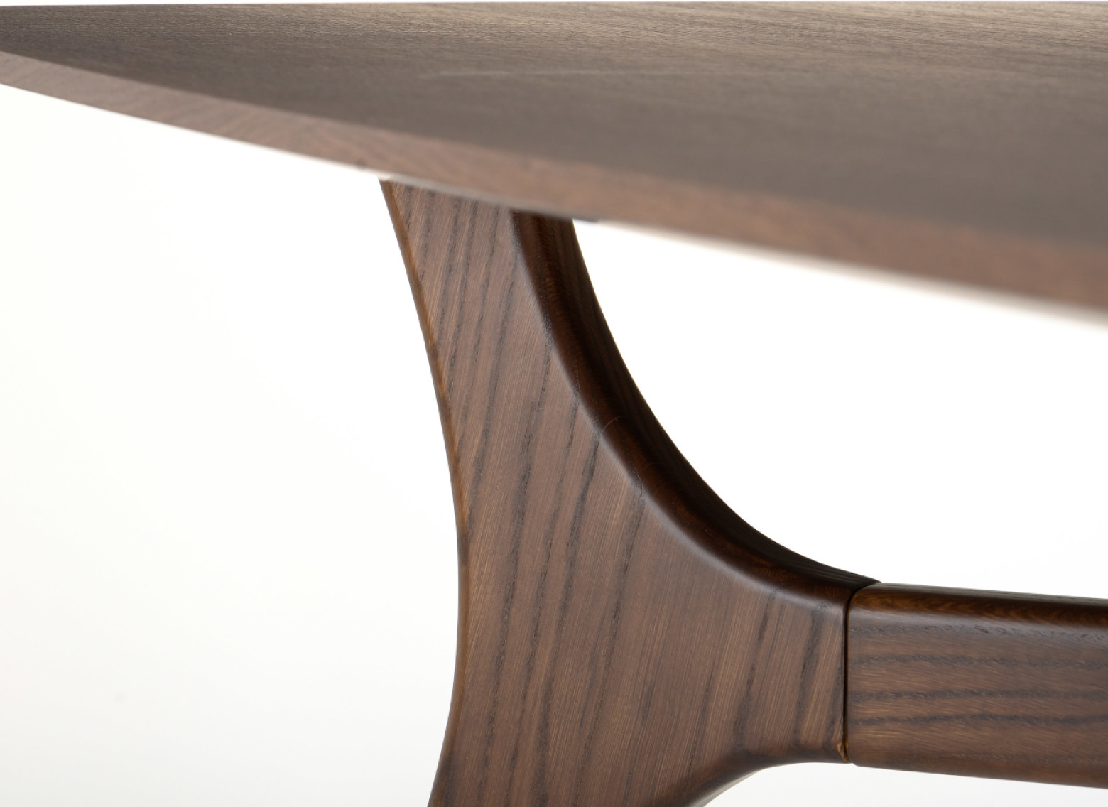 ΤΡΑΠΕΖΙ BLADE