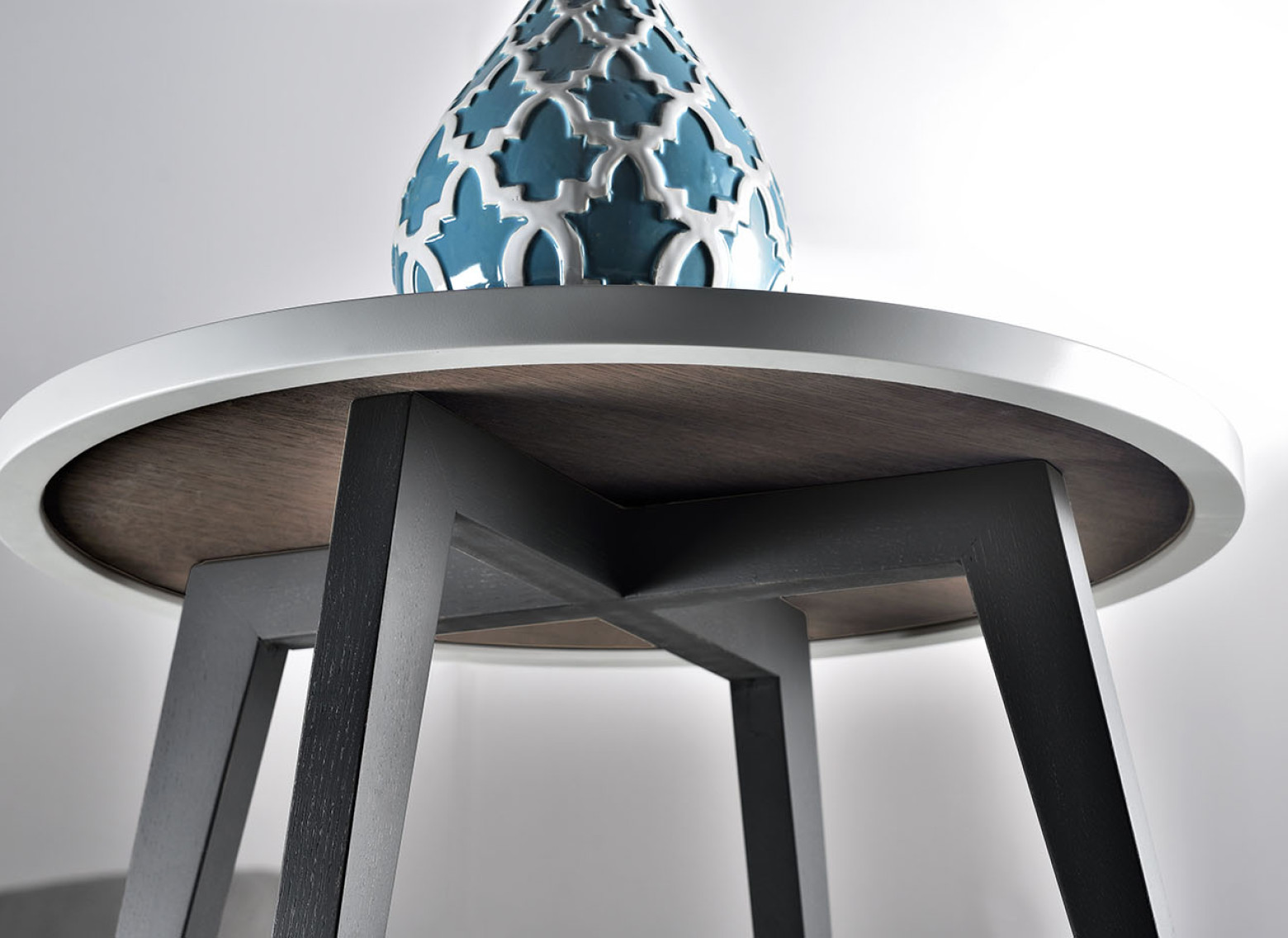 ΤΡΑΠΕΖΑΚΙ ΣΑΛΟΝΙΟΥ CROWN