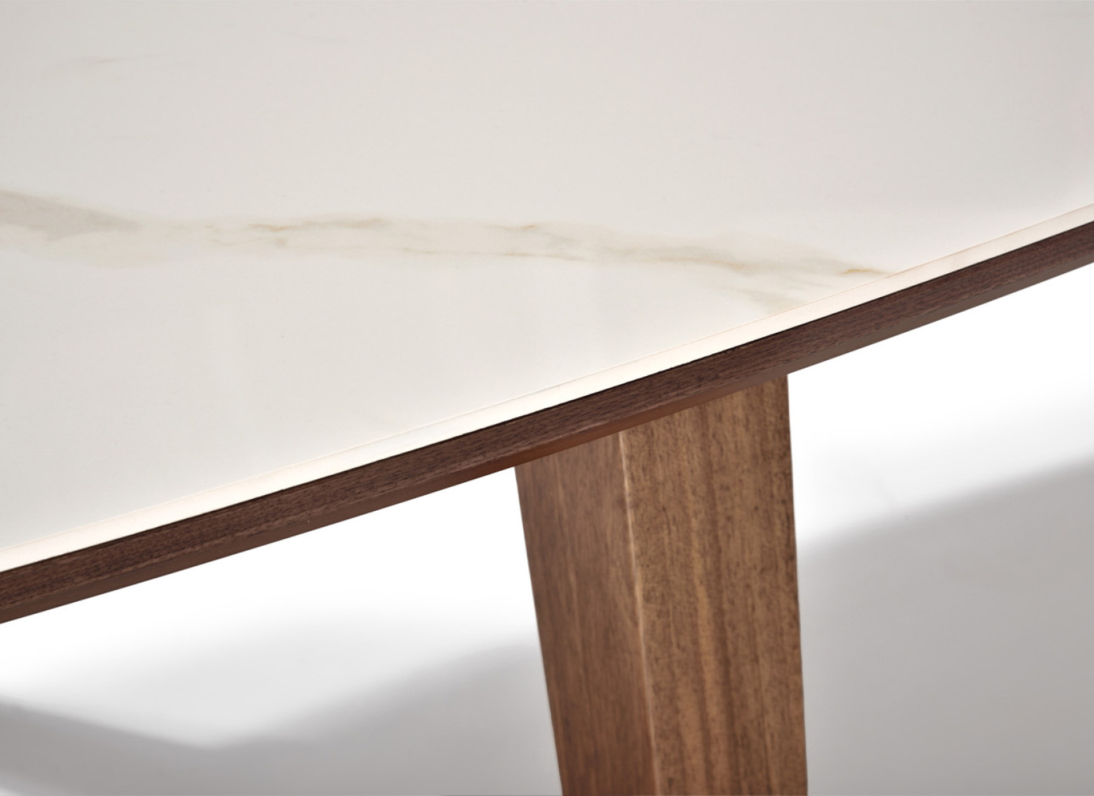 ΤΡΑΠΕΖΙ CHAREL