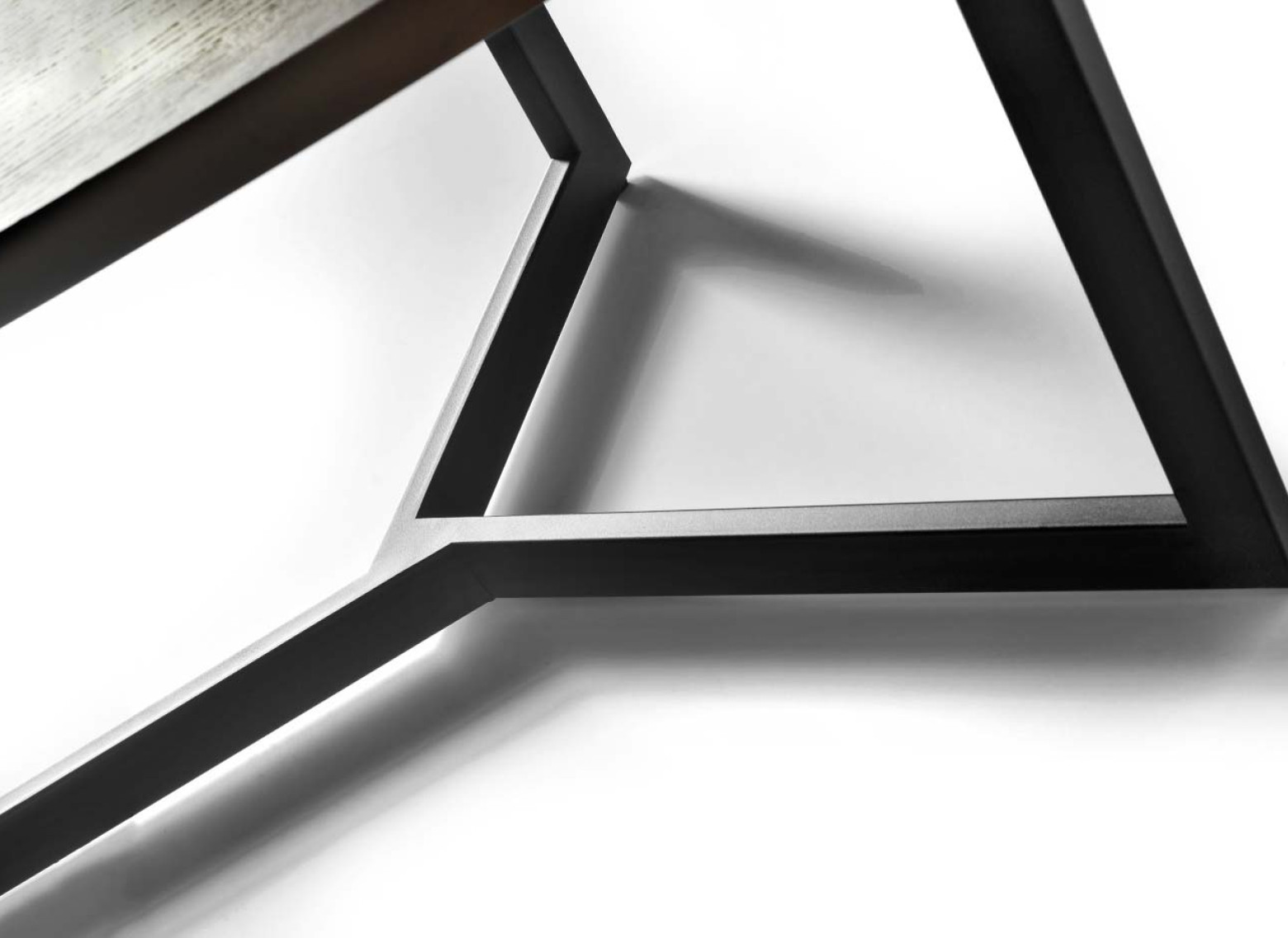 ΤΡΑΠΕΖΙ APOLO