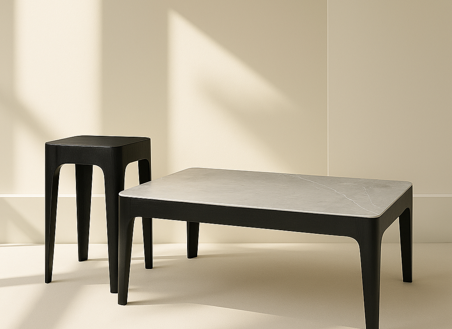 ΤΡΑΠΕΖΑΚΙ ΜΕΣΗΣ QUATRO