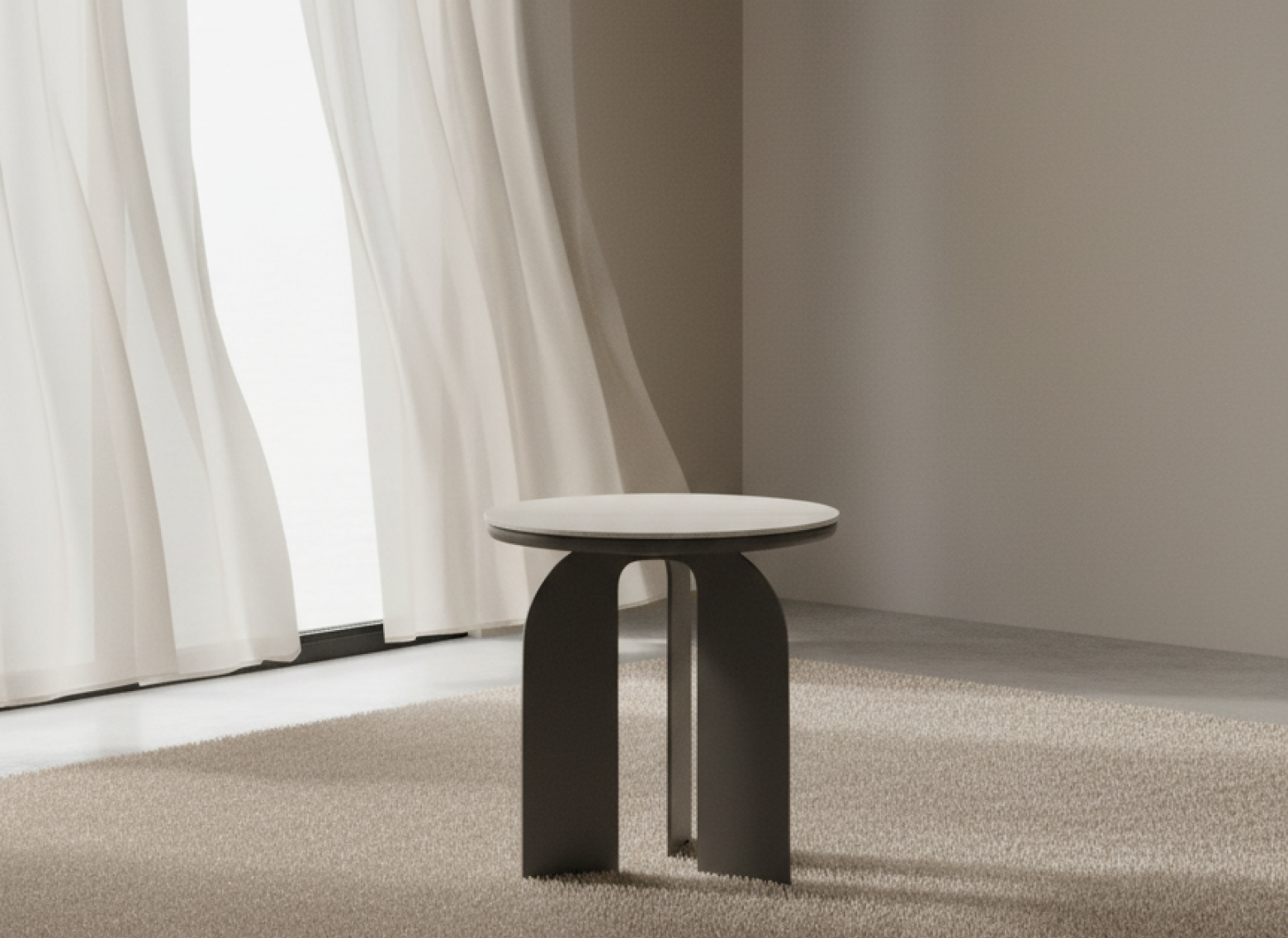 ΤΡΑΠΕΖΑΚΙ ΣΑΛΟΝΙΟΥ PILLAR