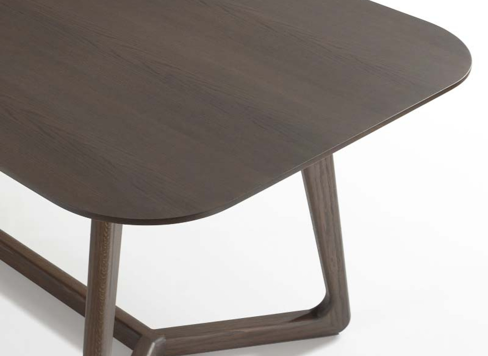 ΤΡΑΠΕΖΑΡΙΑ TOTEM