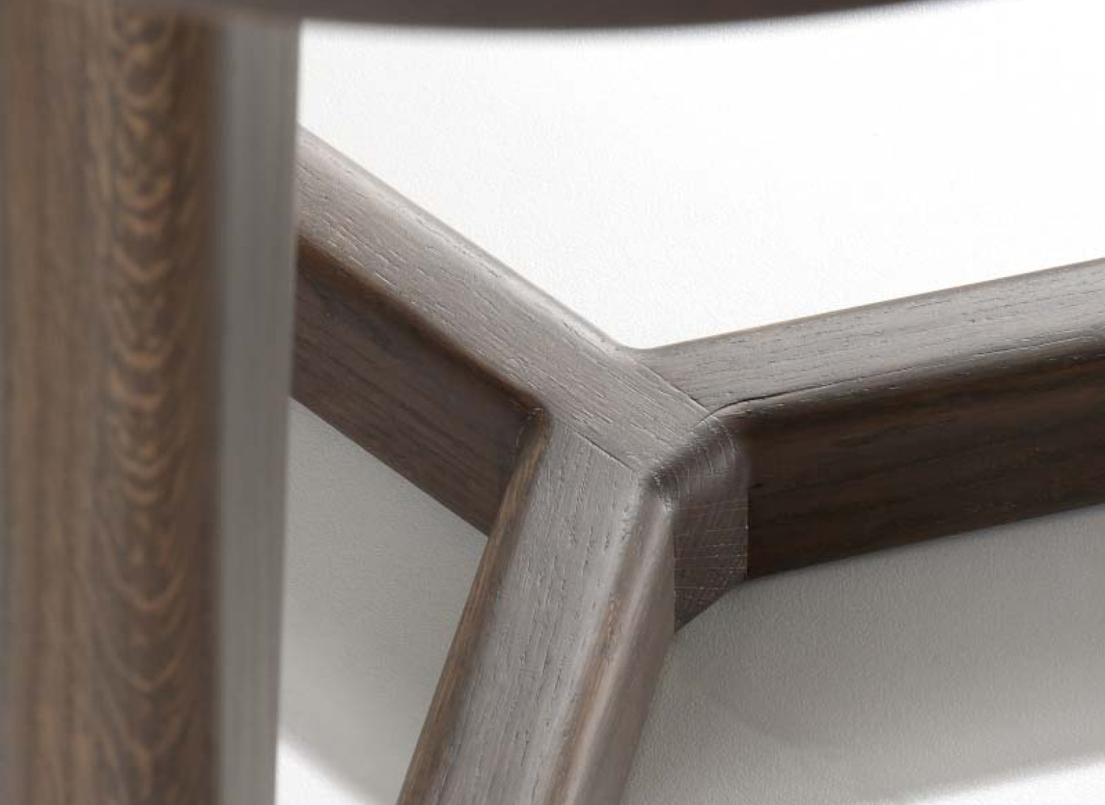 ΤΡΑΠΕΖΑΡΙΑ TOTEM