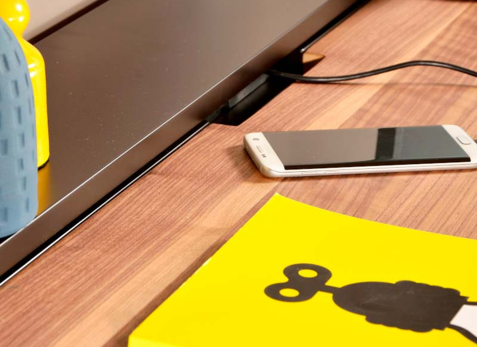 ΓΡΑΦΕΙΟ RYAN WOOD