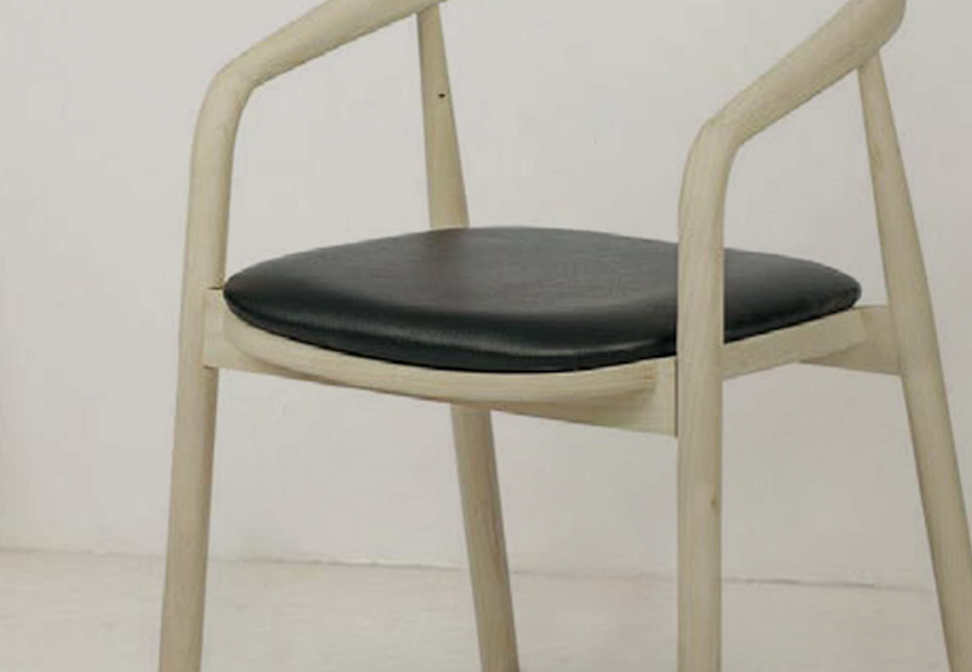 THE OLEA DINING CHAIR