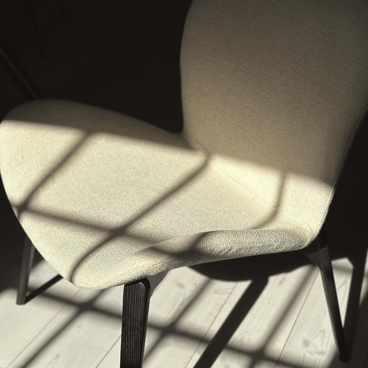 ΠΟΛΥΘΡΟΝΑ LOUNGE PARAGON